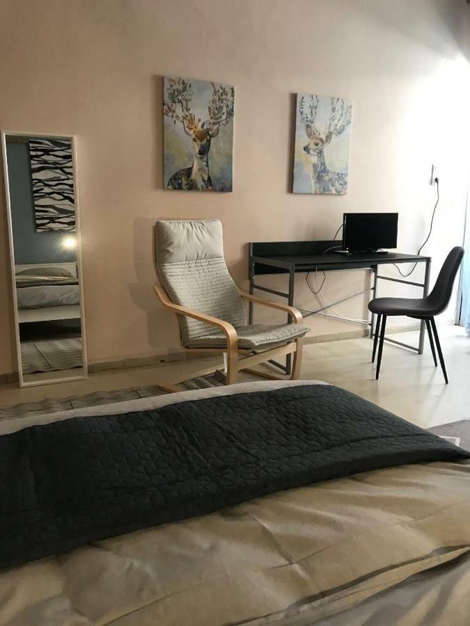 Kalamata City Center Studio Екстер'єр фото